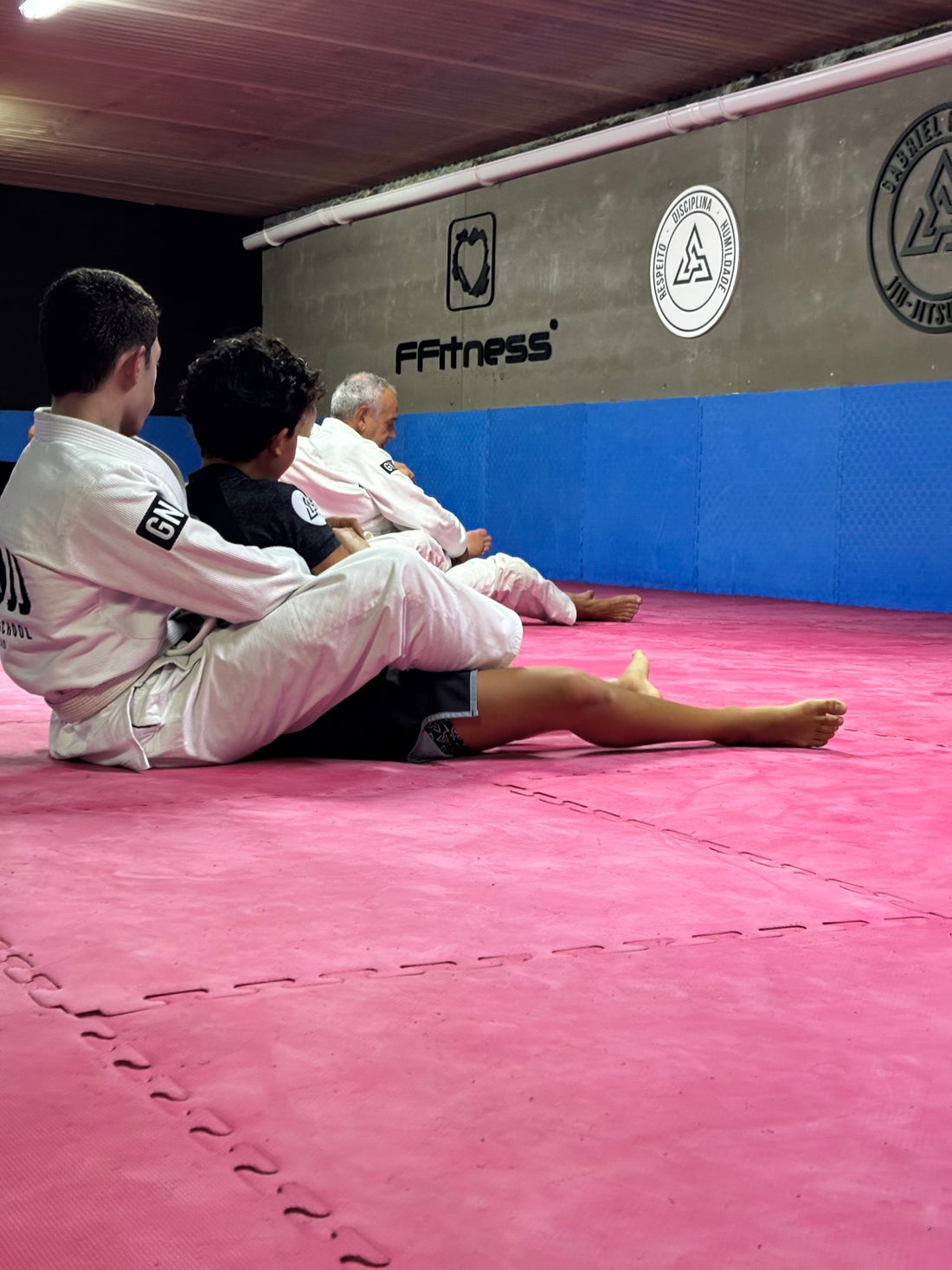 Jiu-Jitsu ou Karaté para crianças: diferenças e como escolher